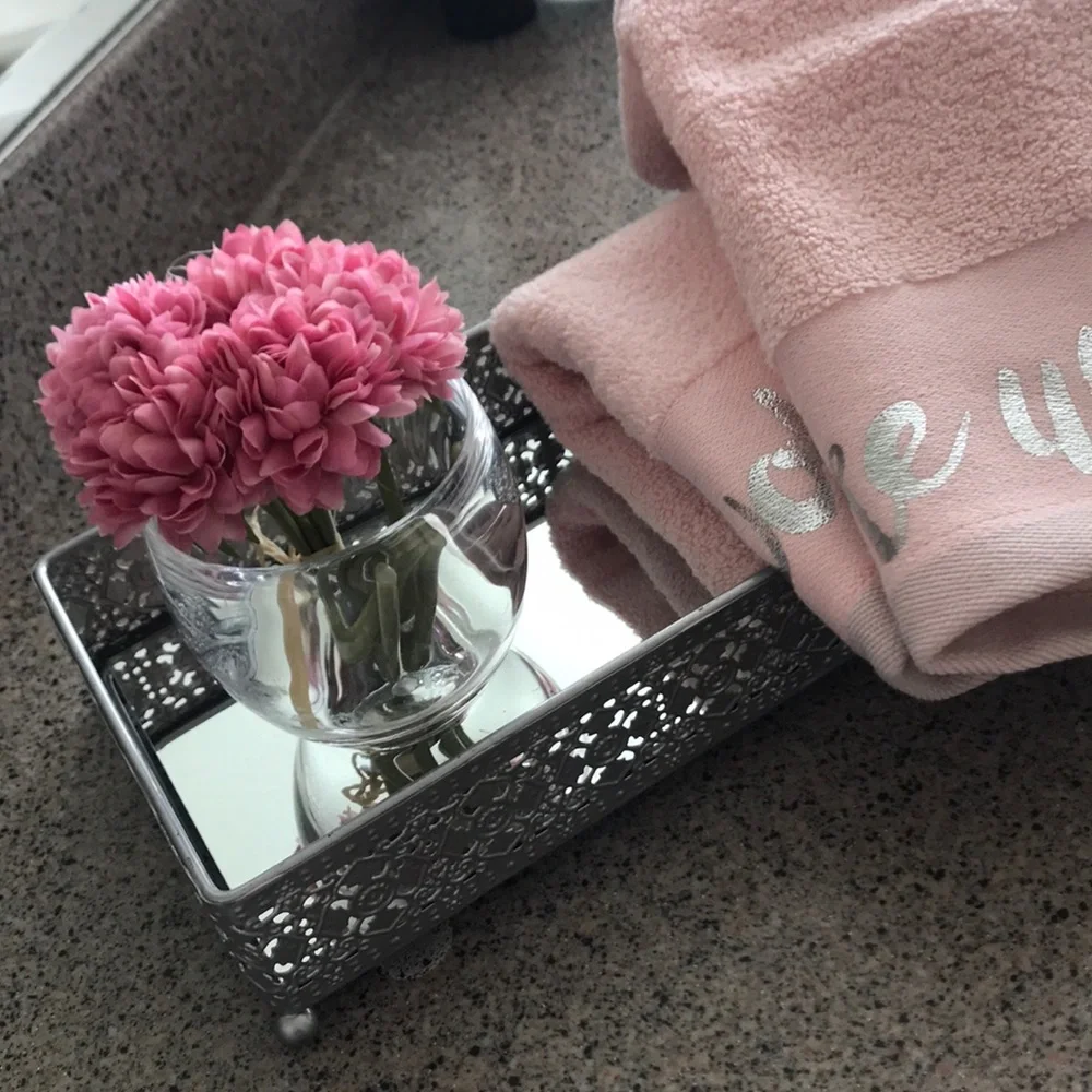 Cosmopolitan pink hand towels set of two